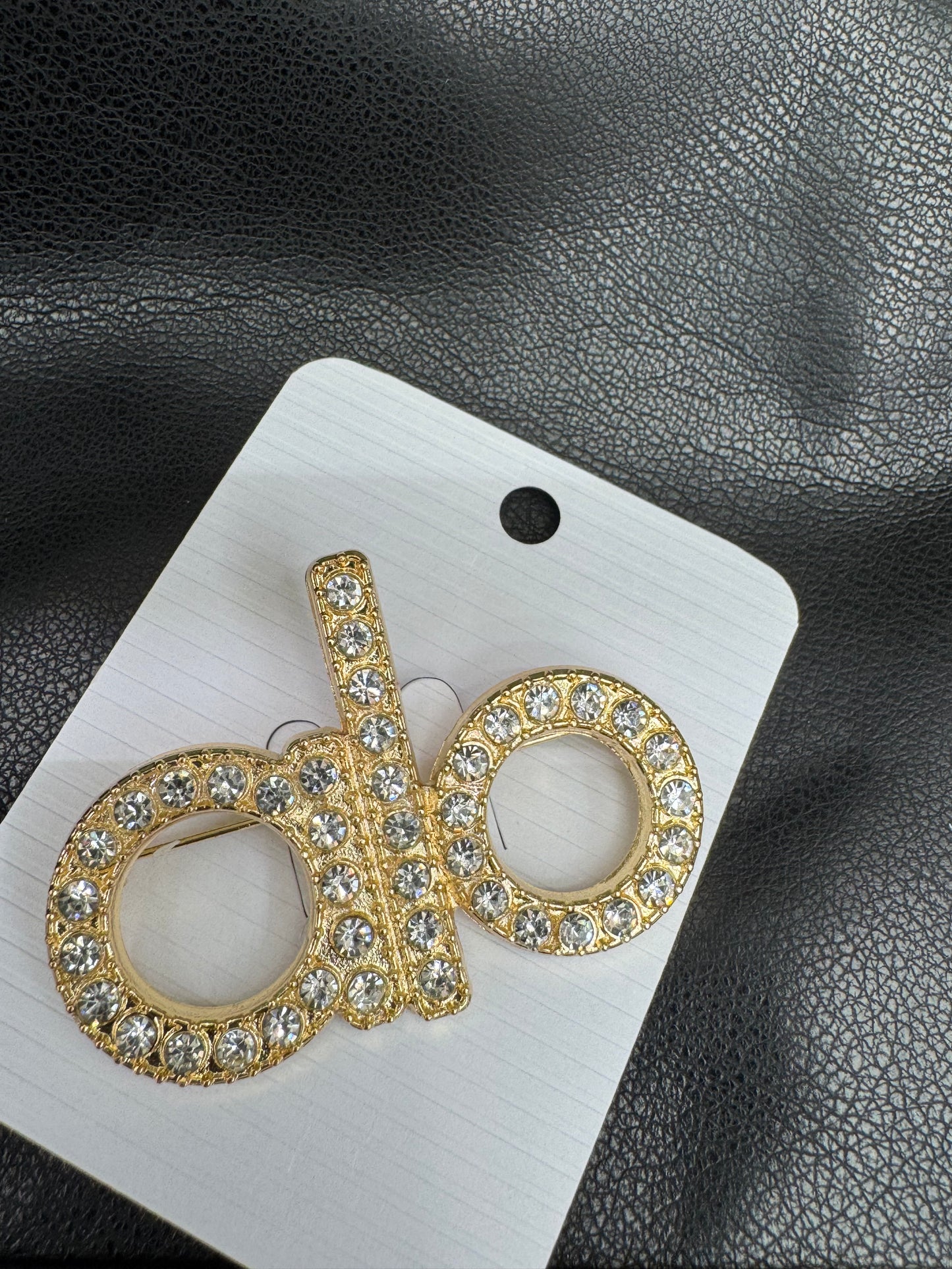 ALO brooch