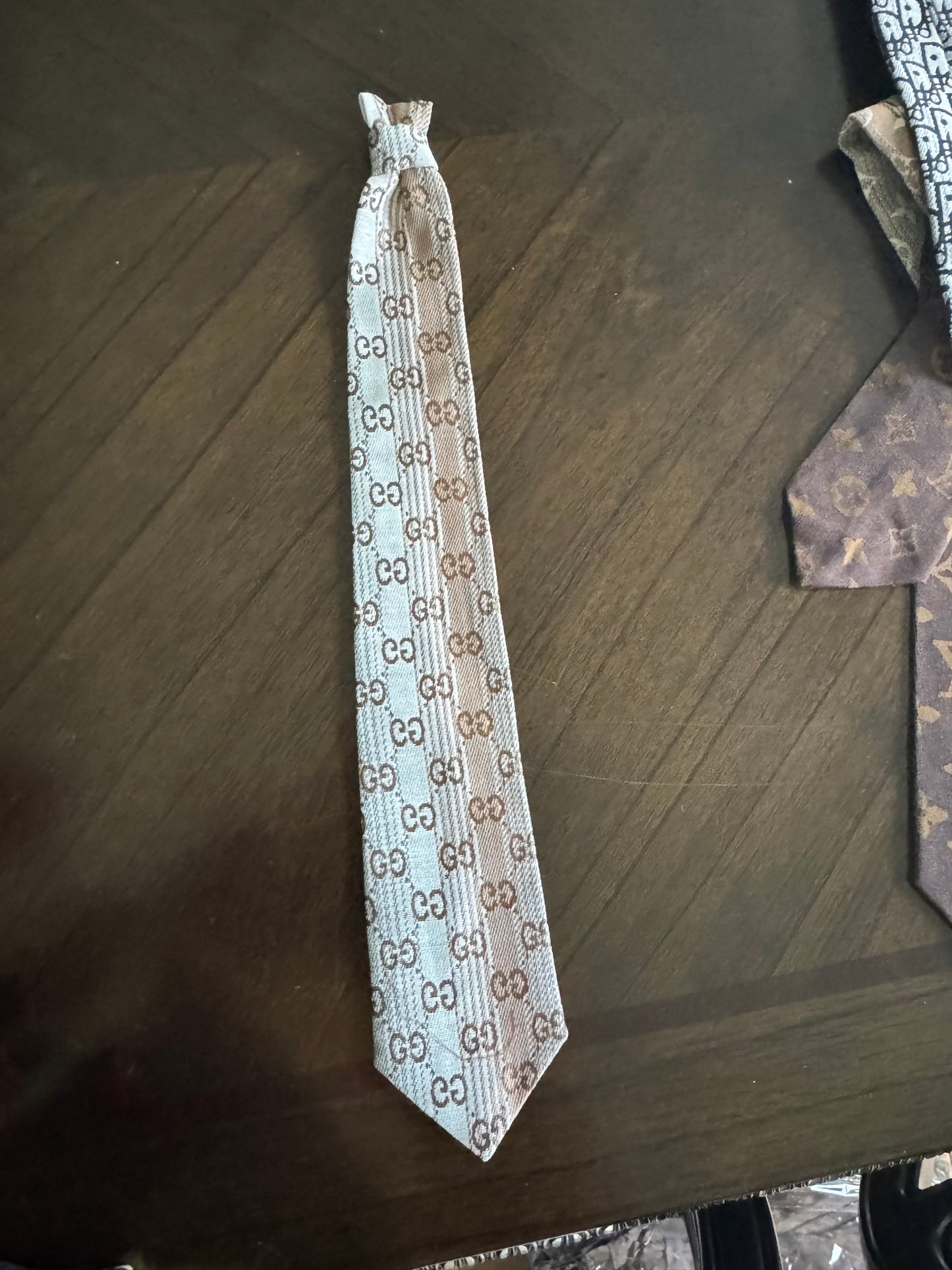 Tie
