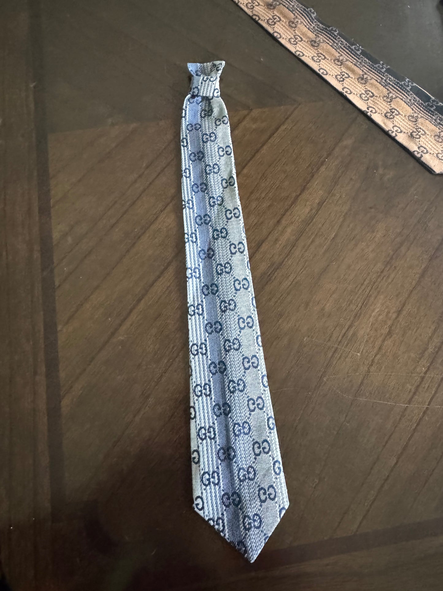 Tie