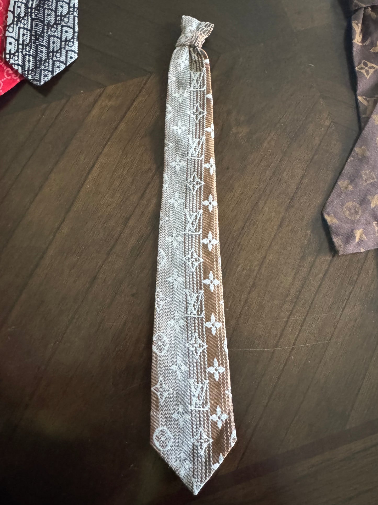 Tie