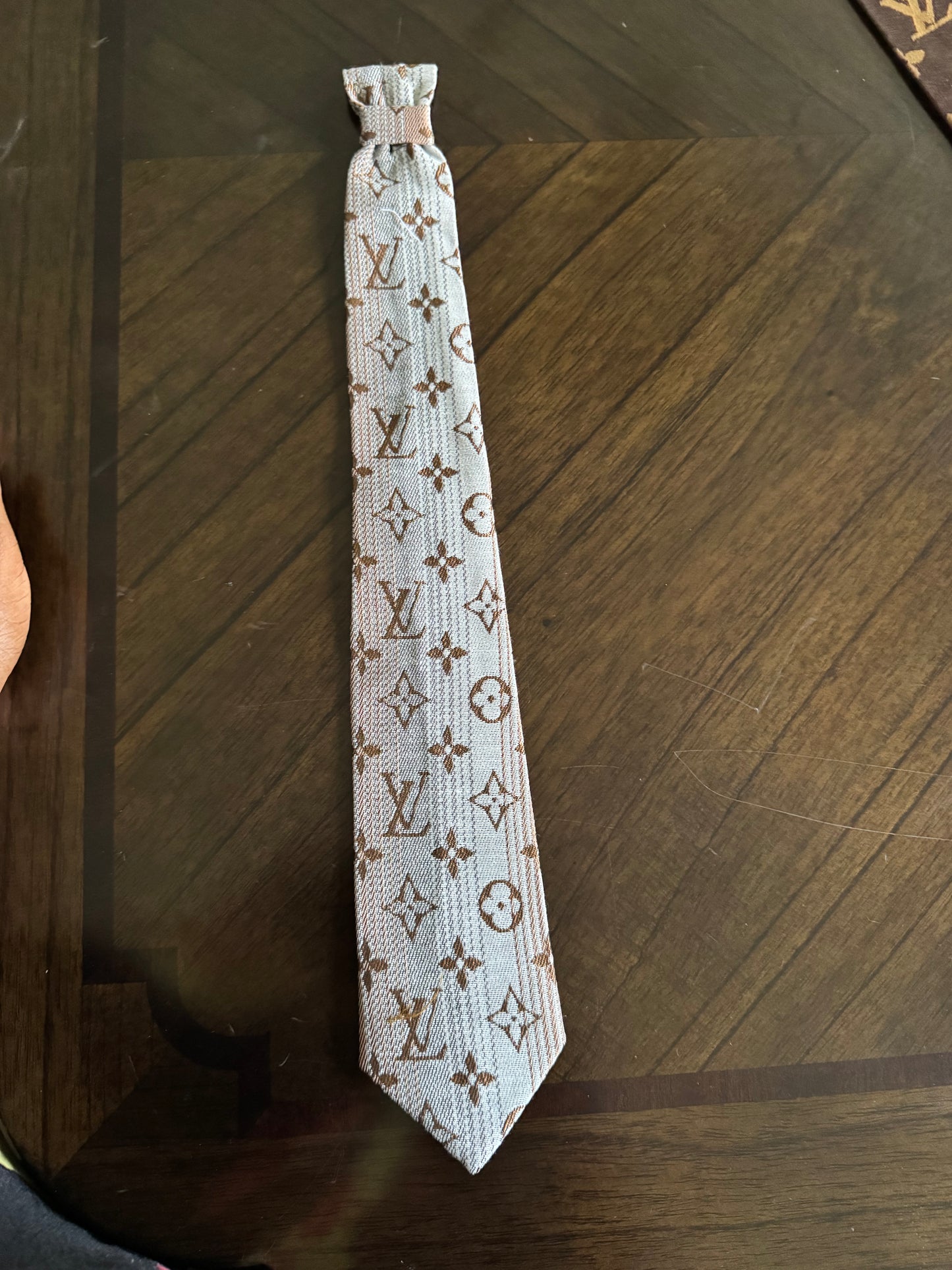 Tie