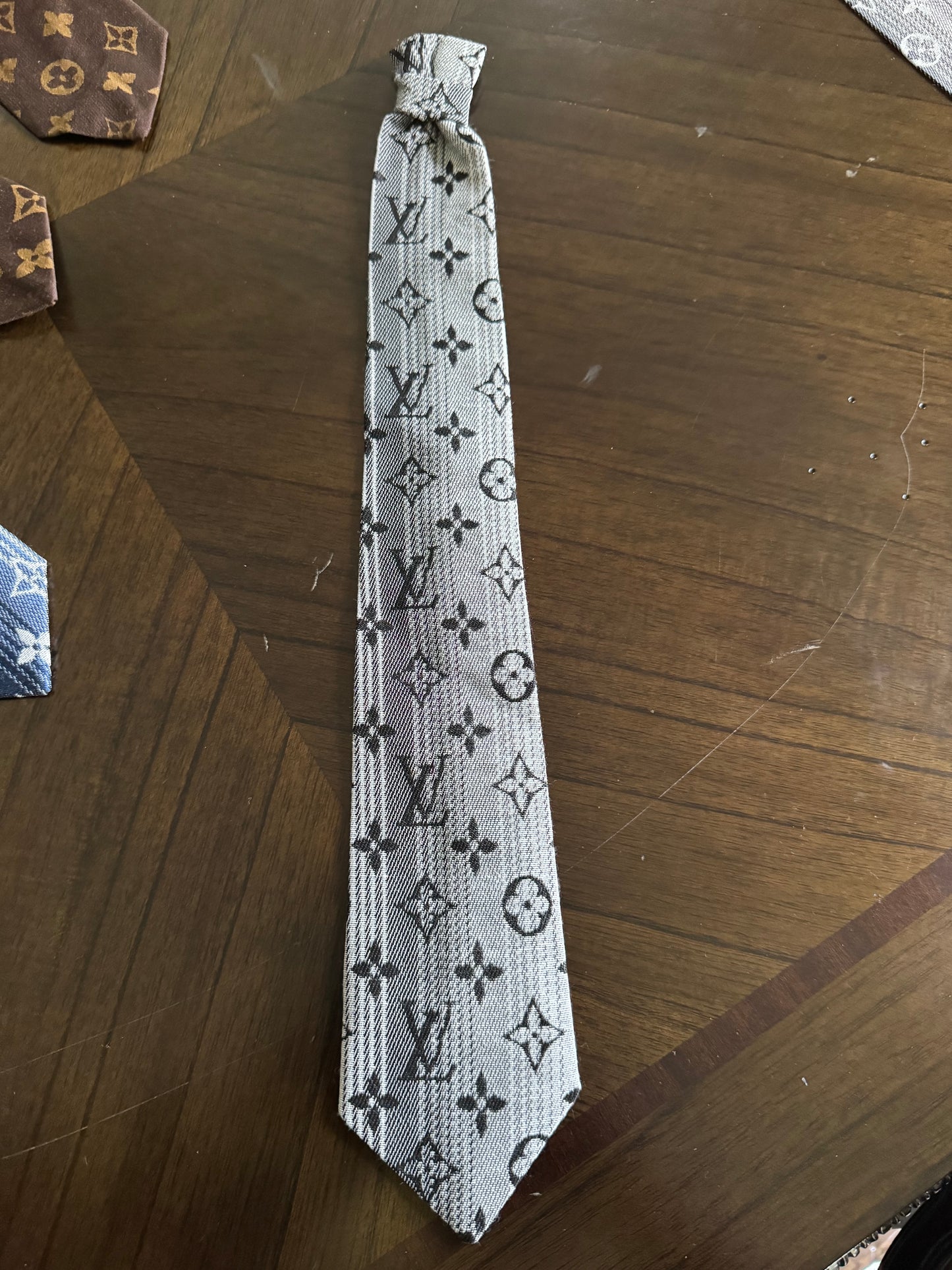 Tie