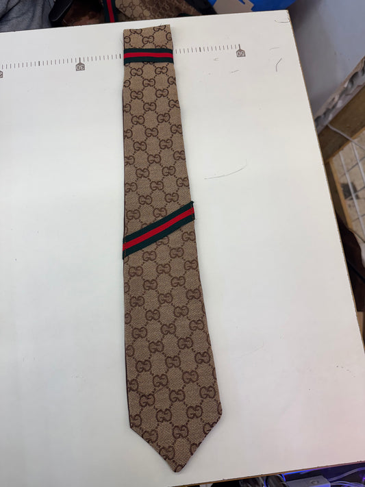 G.G tie