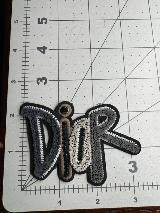 D.I.O.R